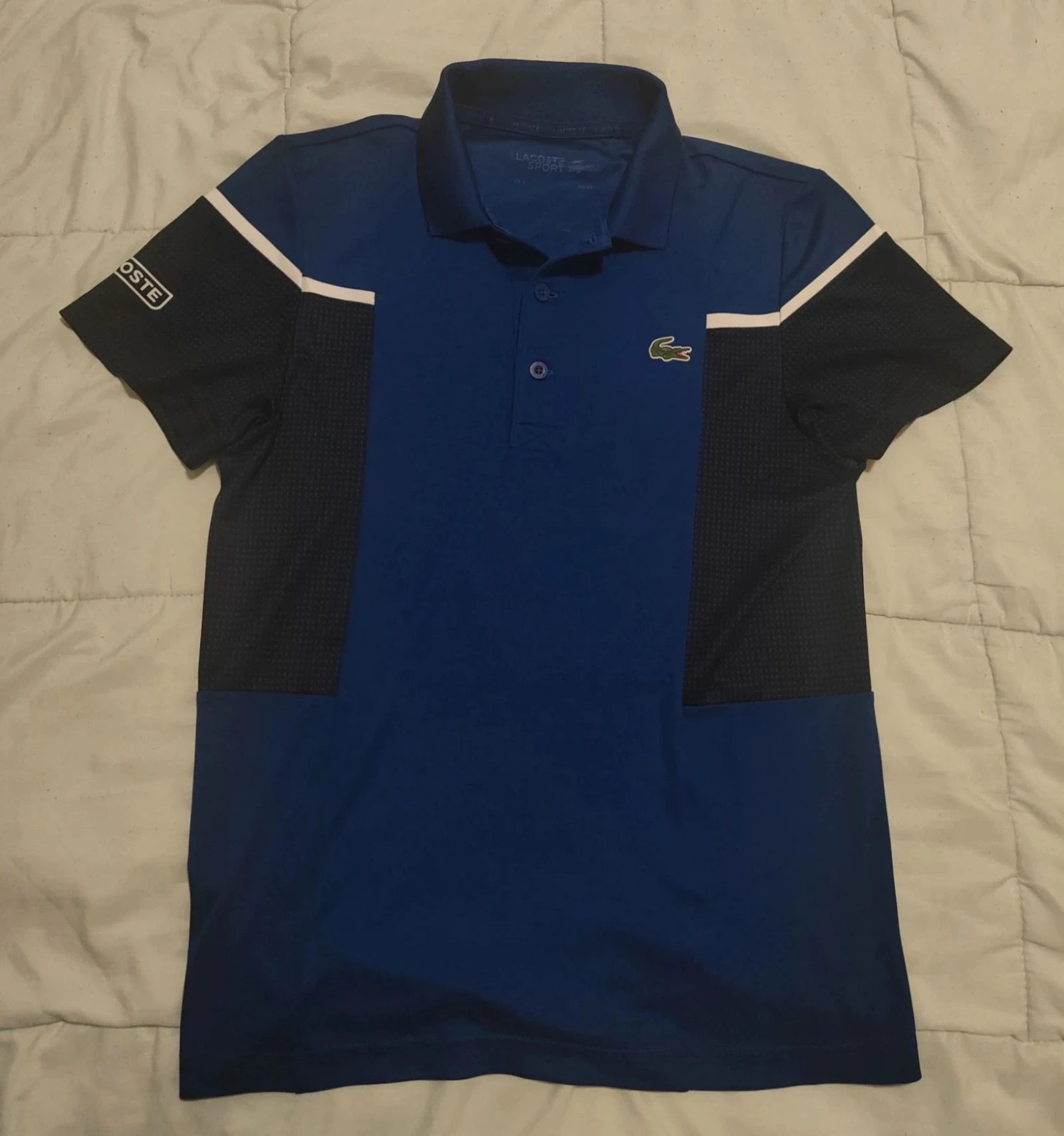 Polo Lacoste Sport XS (Taille 2 = 16 ans)